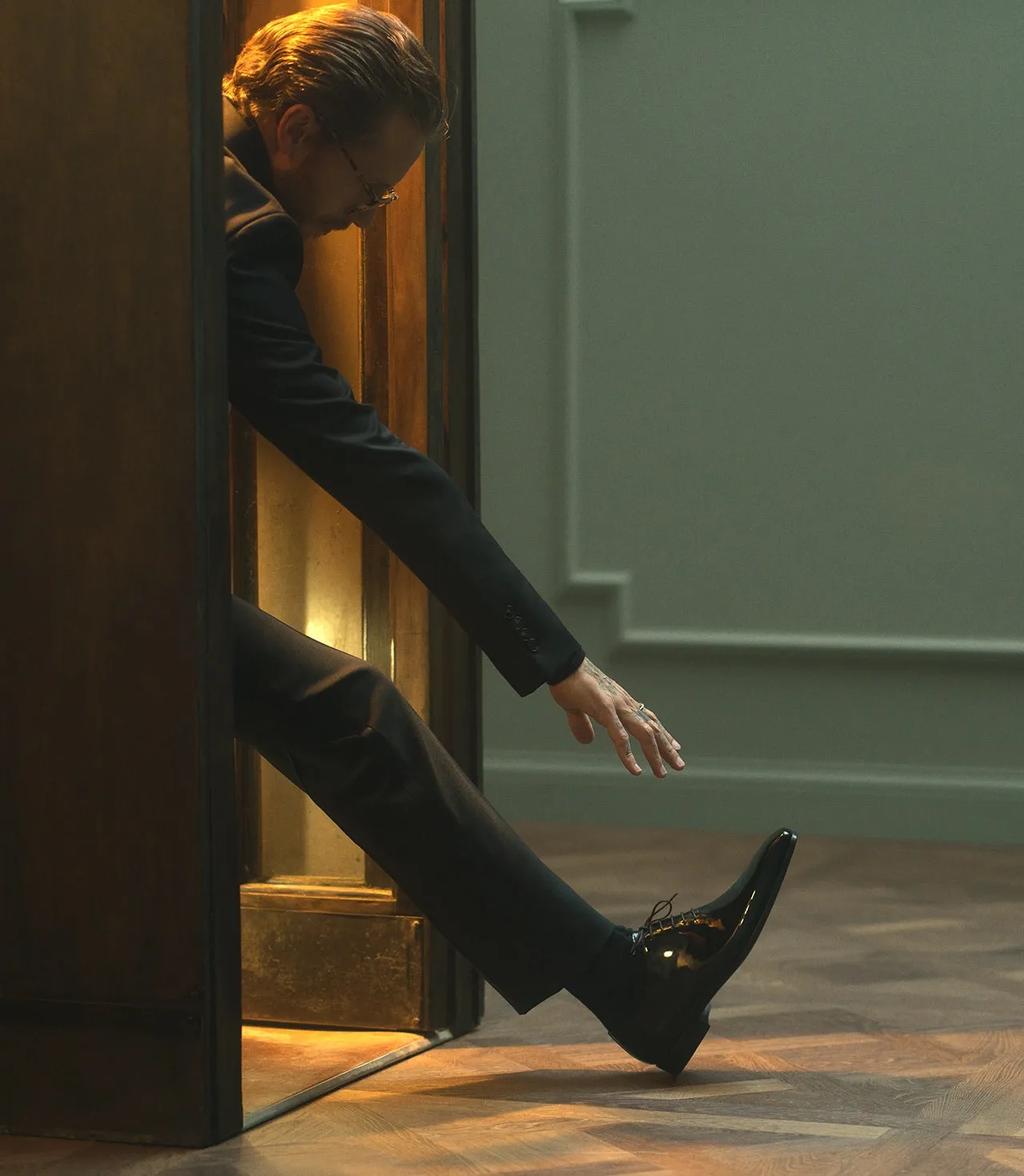 Black Patent Leather Bucoli Whole Cut Lace Up Oxfords