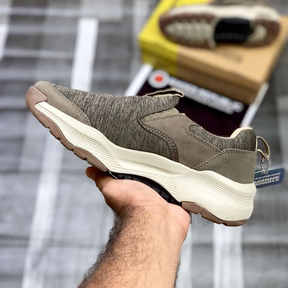 Skecherrs Archfitt Slip-In "Natural Brown"